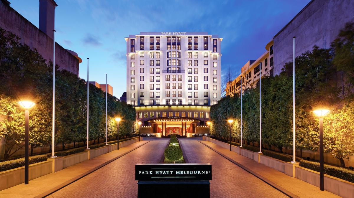 Melbourne CBD Elegance with Daily Breakfast, A$100 Dining Credit & Valet Parking