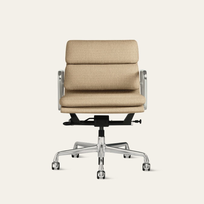 Eames Soft Pad Chair