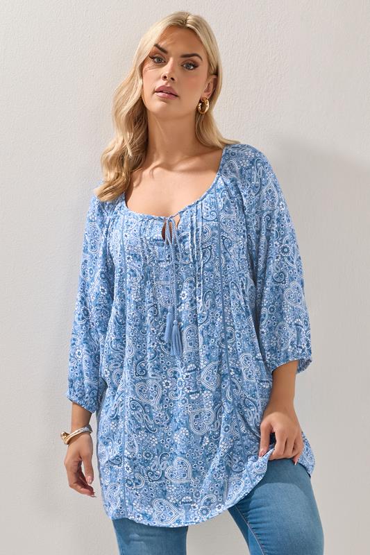 Image of YOURS  Oberteil mit blaufarbenem Paisley-Muster mit Pailletten und SchnÃ¼rung am Ausschnitt