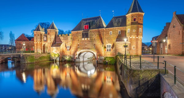 Experience Dutch Nobility: Become a Duke, Duchess or More