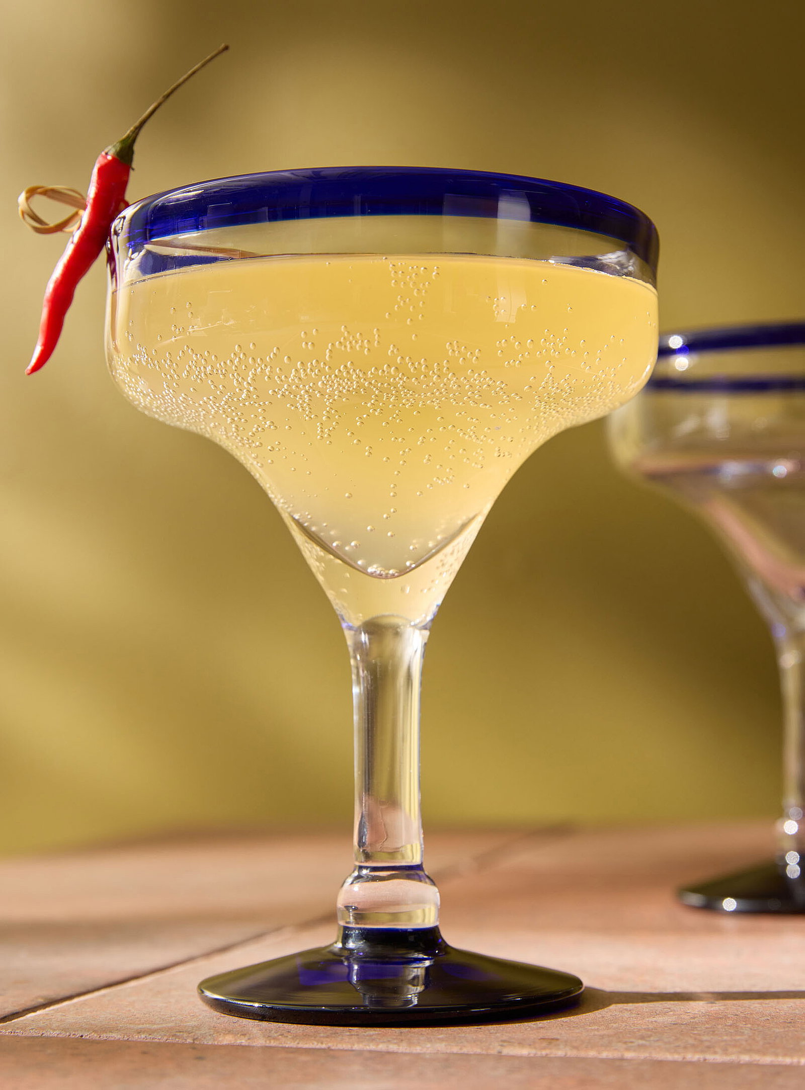 Contrasting trim large cocktail glasses<br>Set of 2