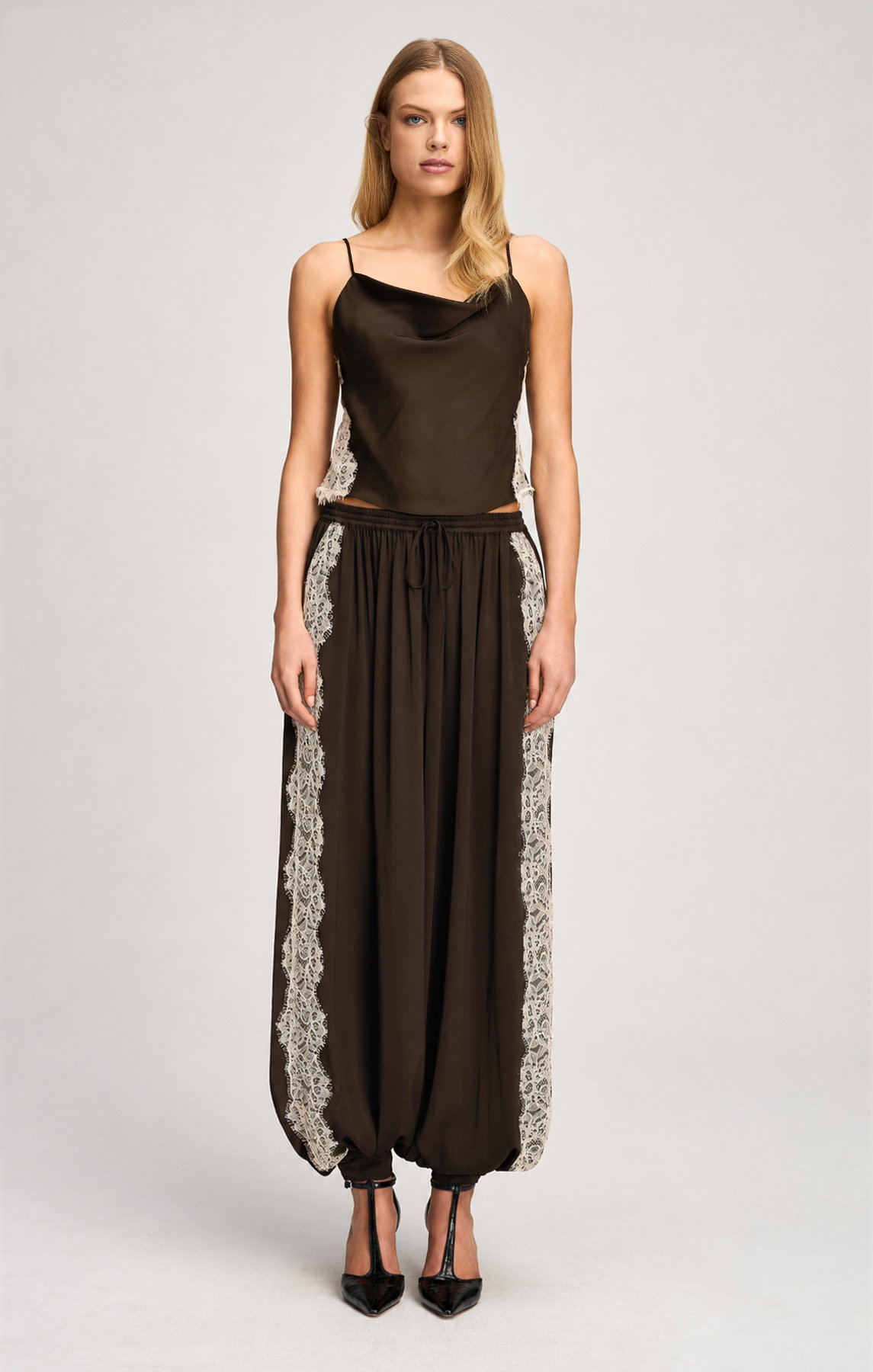 https://cinqasept.nyc/products/esme-satin-lace-petit-marta-ca-in-espresso-gardenia-zw2281a12081z