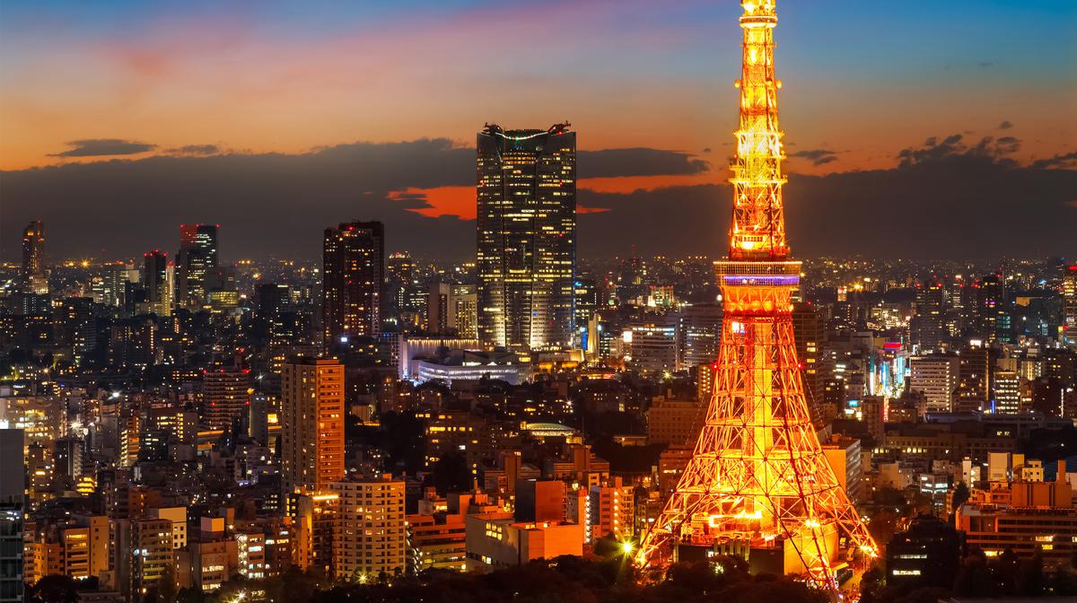 Tokyo Sky-High Luxury near Ginza with Resort-Style Pool, Daily Breakfast & Nightly Drinks