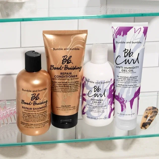 25% OFF BOND-BUILDING AND CURL ESSENTIALS