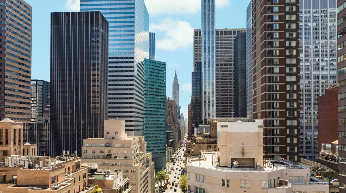 New York City Midtown Manhattan Retreat near Central Park & Rockefeller Centre with Rooftop Terrace