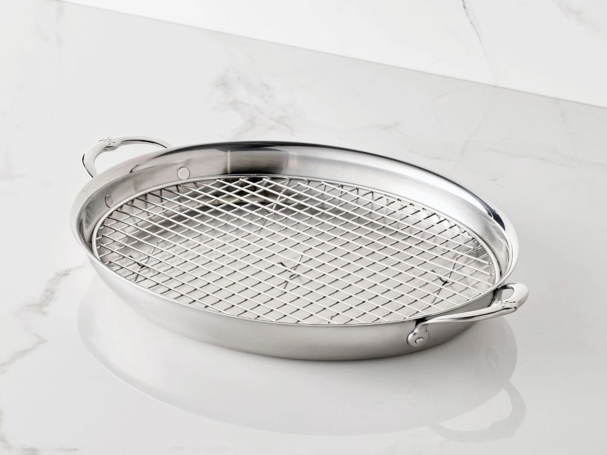 IMG: Large Oval Roaster with Rack on marble countertop
