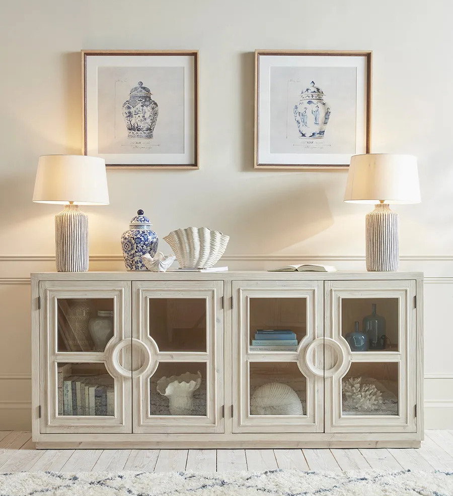 Rayen Sideboard