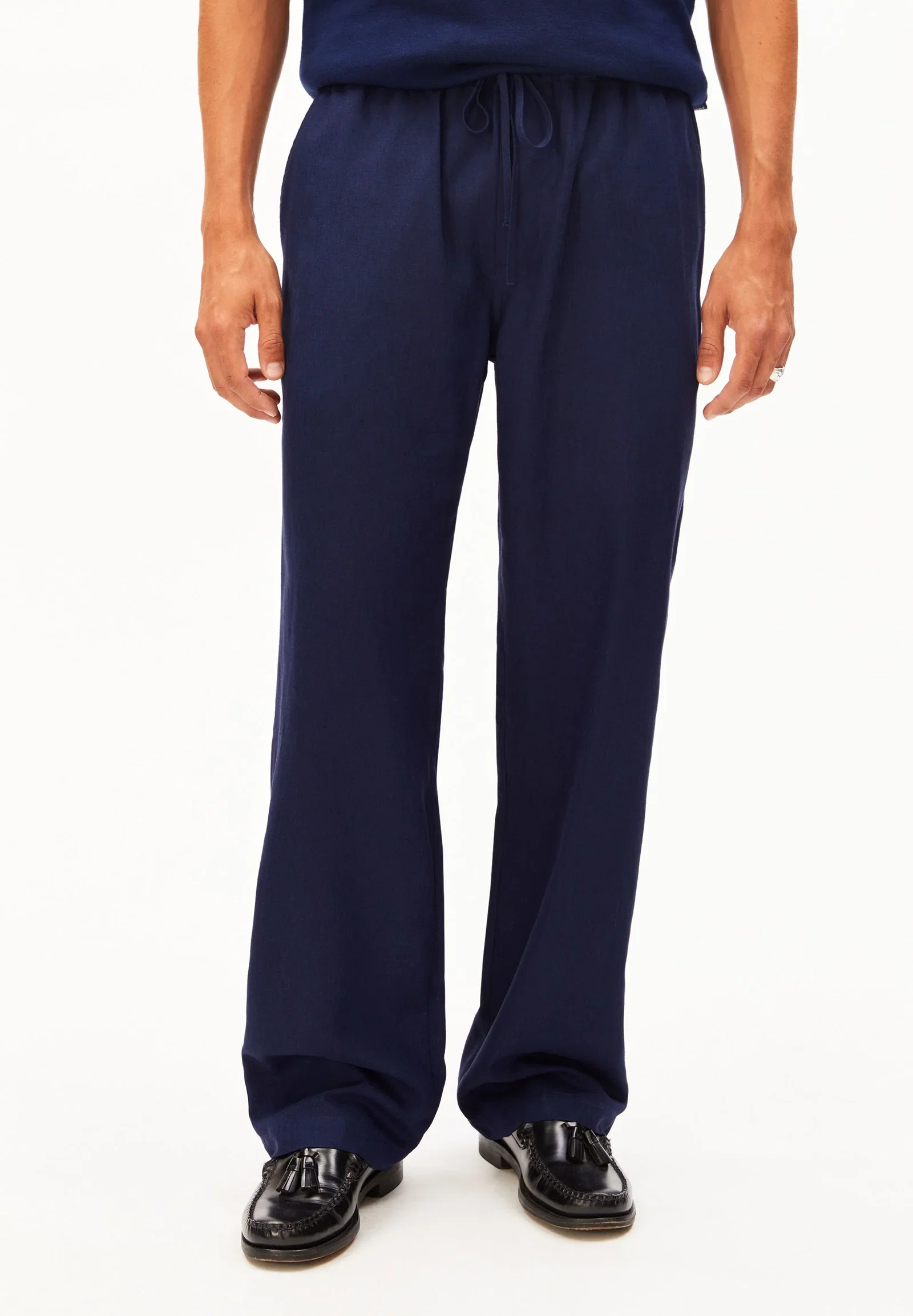 LUKAA LINO PANT| tinted navy