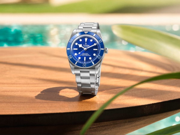 TUDOR SUMMER EDITION