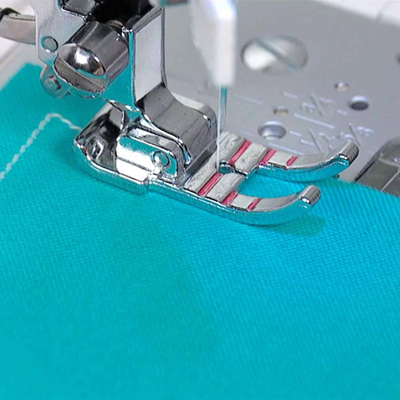 Image of SINGER® 1/4 Inch Piecing Presser Foot