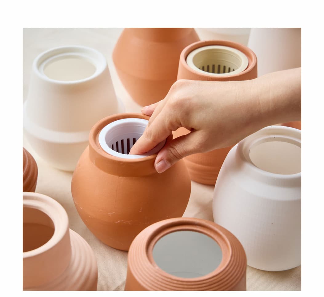 Our Thrive Promise: Growth is a process, and some plants take longer than others! But, if anything seems off with your kit we’re here for it and for you. Our Thrive Promise means if something isn’t working out, we work to make it right so you can try, tray again.