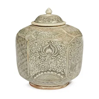 A Large Thai Underglaze Blue-Decorated Stoneware Faceted Jar and Cover