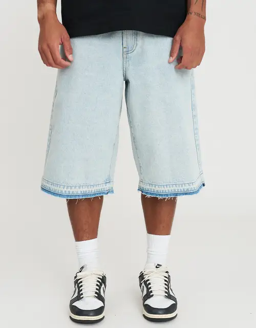 Raw Edge Denim Jort