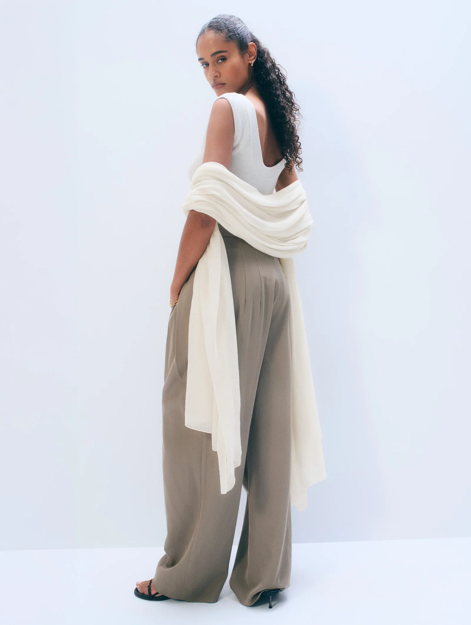 Image of Superfine Cashmere Travel Wrap | White