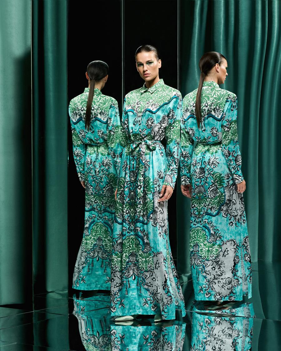 MARY KATRANTZOU