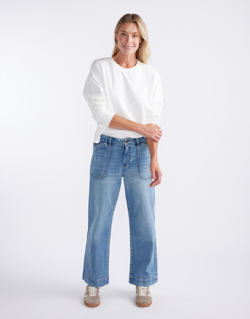 Staple Scoop Hem Sweat - White