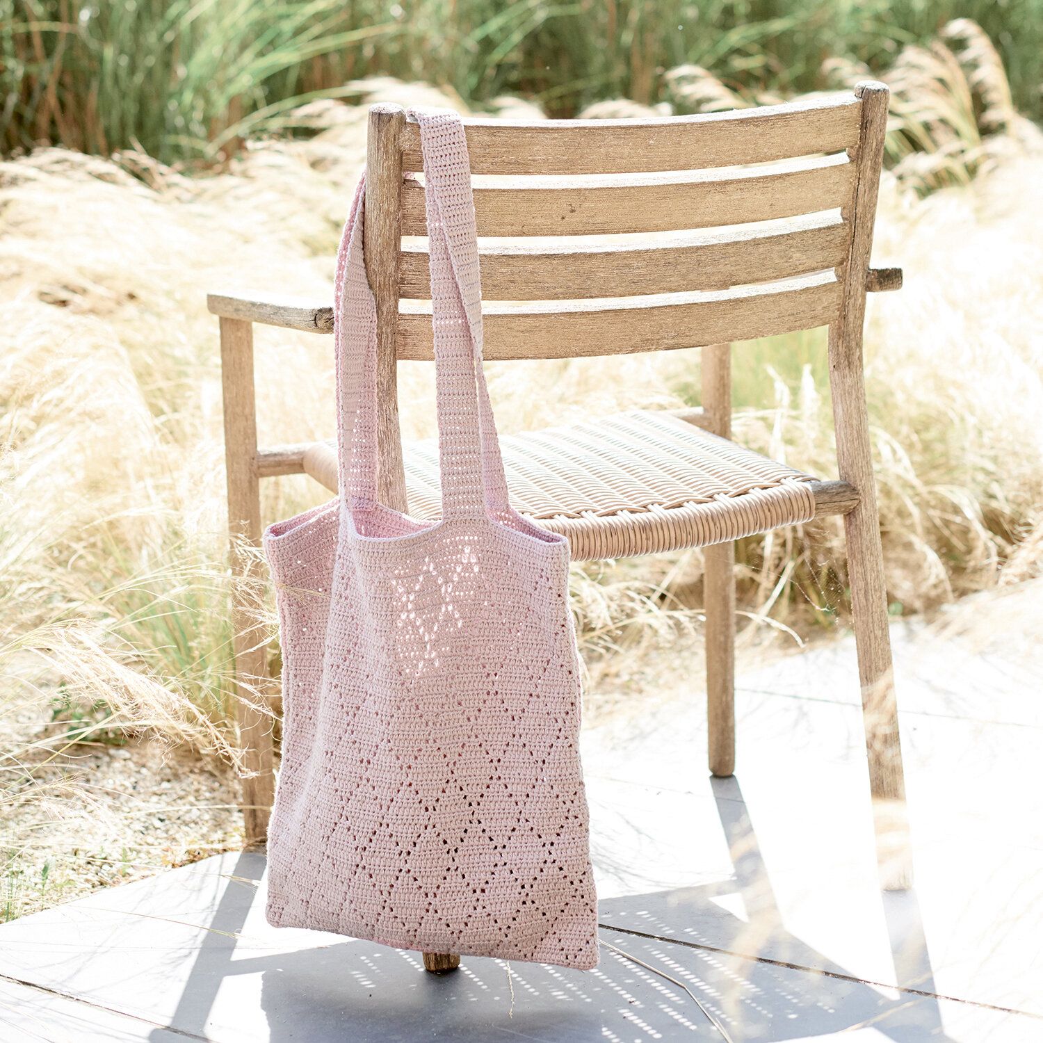 Häkelanleitung Lochmuster-Tasche aus Essentials Organic Cotton aran