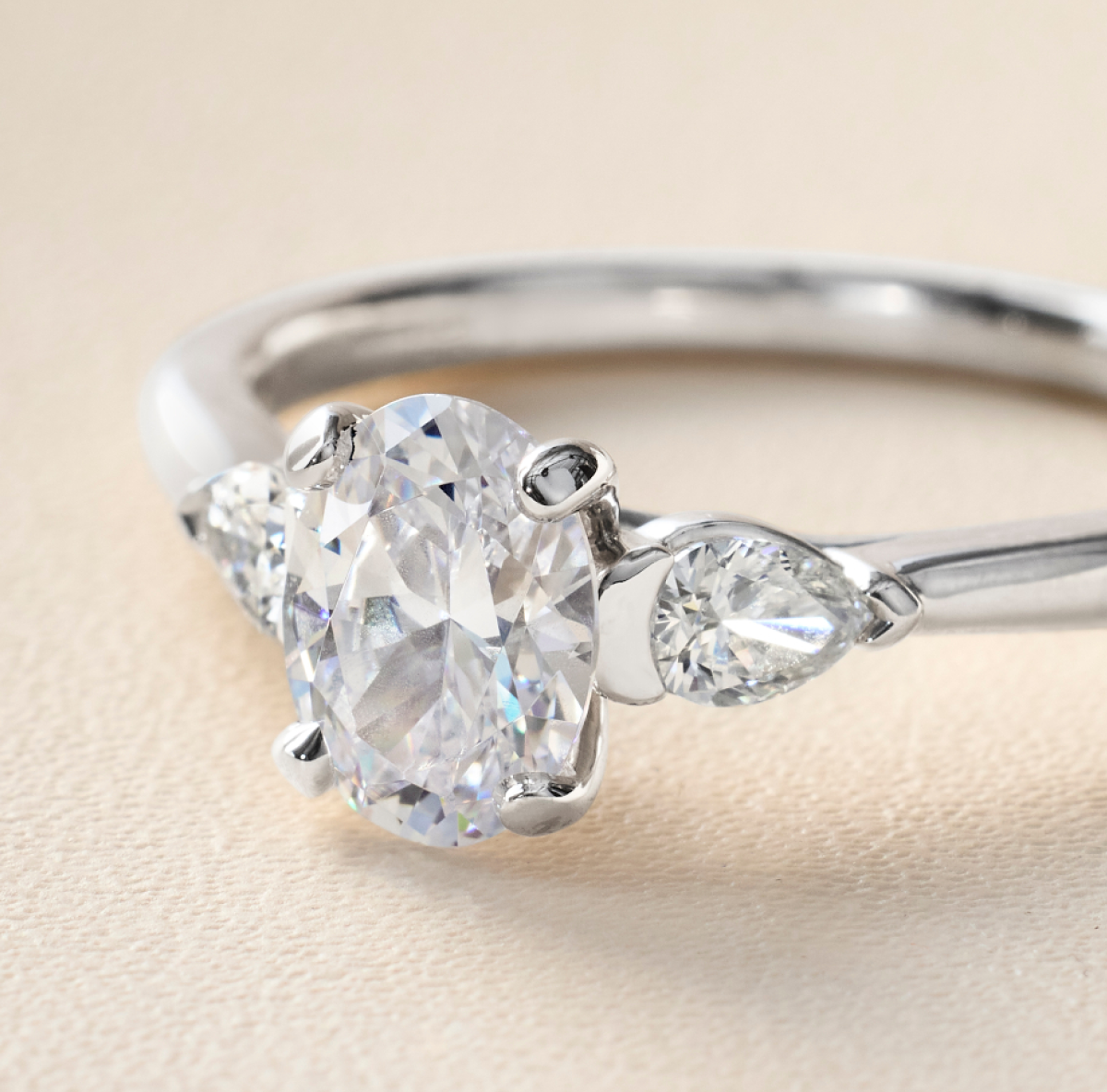 Let’s help you find an engagement ring.