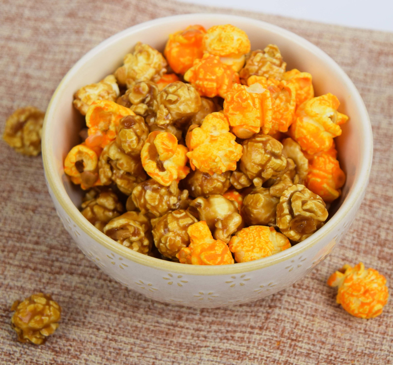 Image of Caramel & Cheddar Mix Popcorn