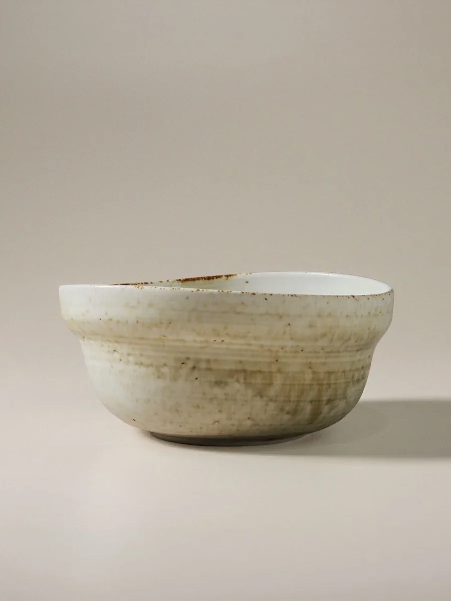 Image of Suiki Serving Bowl in White - Large