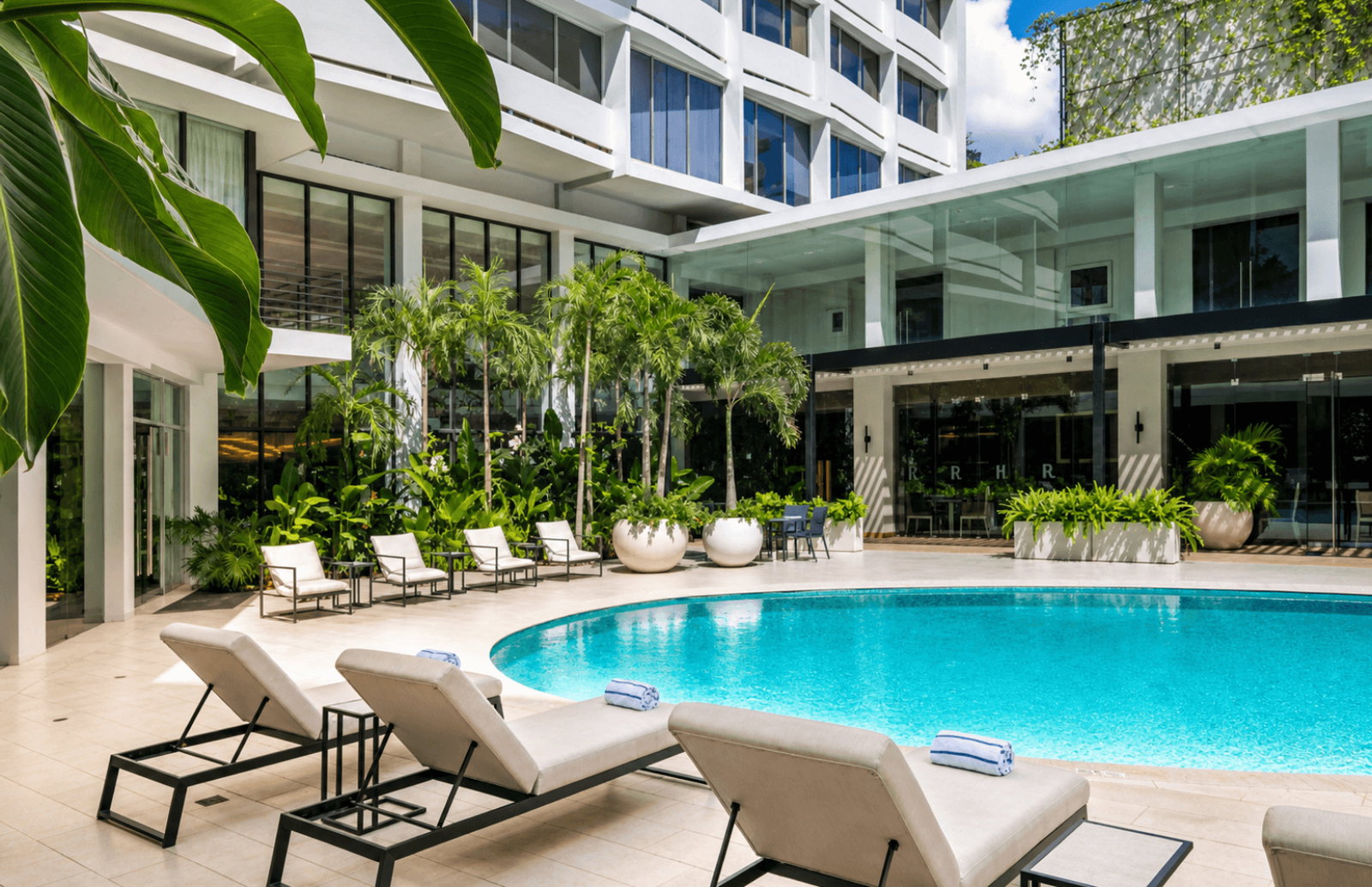 Renaissance Panama City Hotel by Ma...