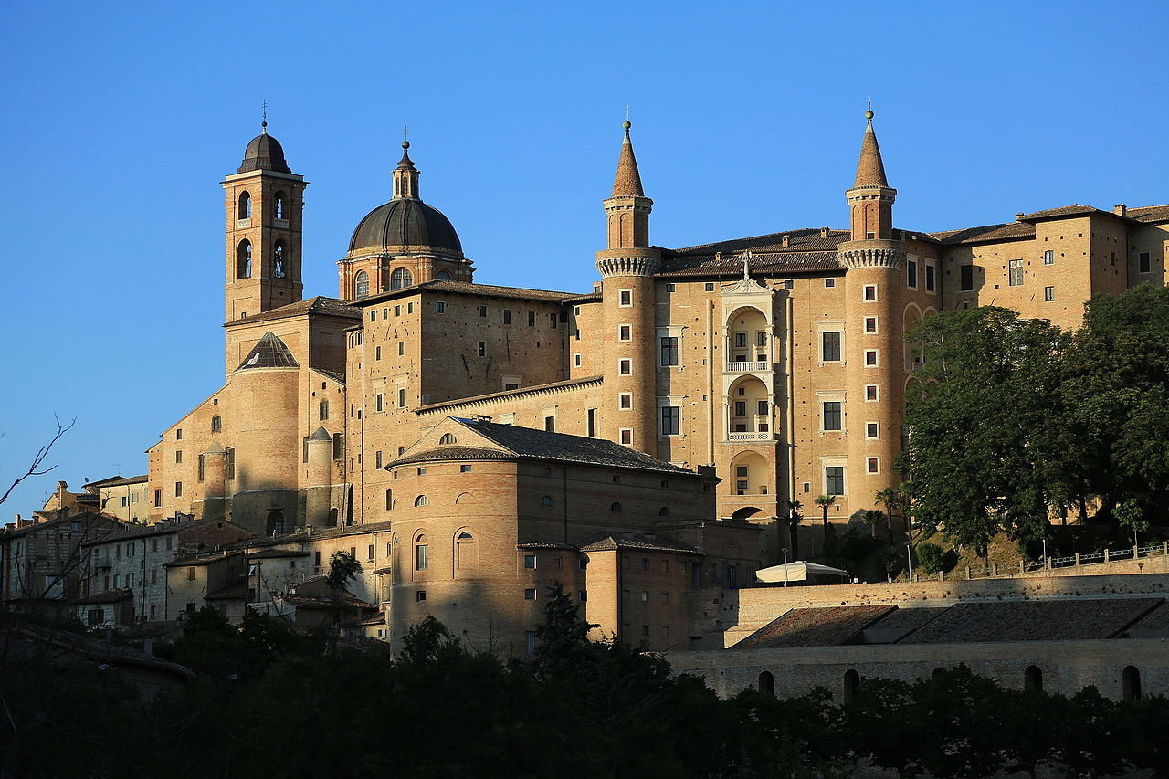 Viaggio a Pesaro e Urbino: le perle del centro Italia