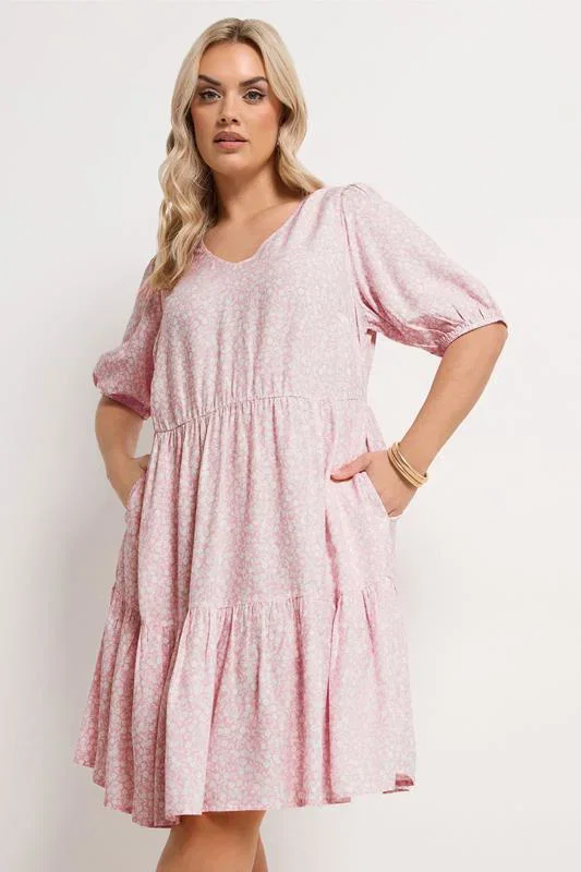 Image of YOURS A-Line-Minikleid in Rosa mit Stufenrock und BlÃ¼mchenmuster