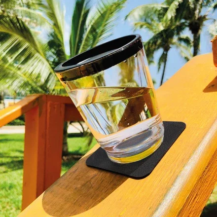 Magnetic Drinking Cup with Gel Pad