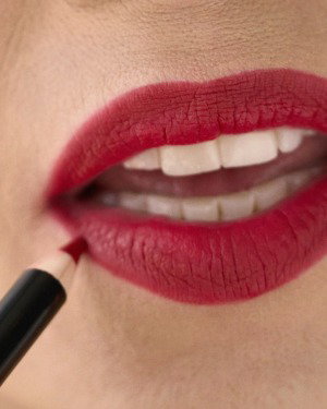 20% OFF LIP PENCIL