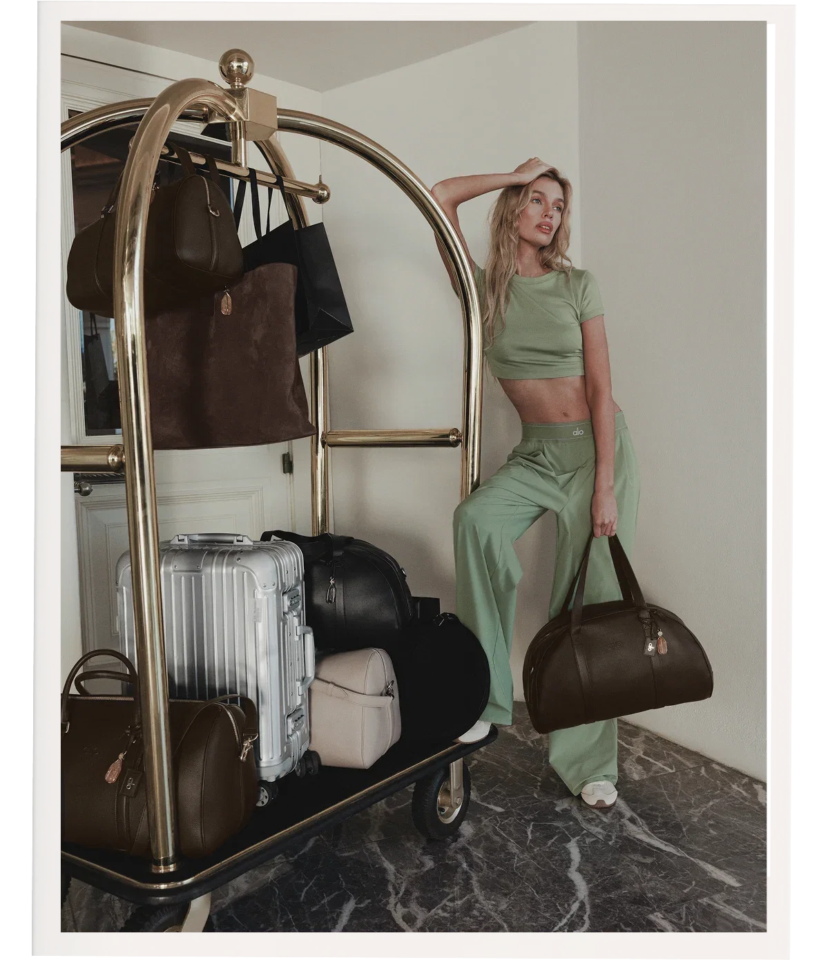 Travel in ALO