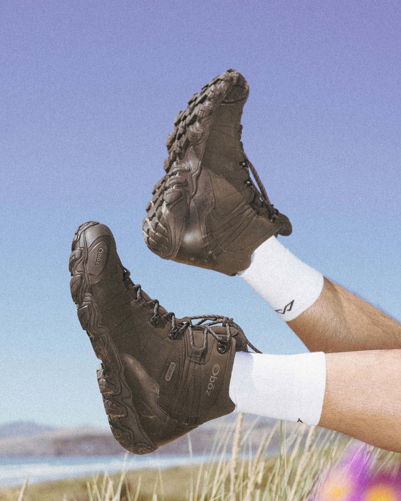 Image of Men's Oboz Bridger Mid Hiking Boots - Wide  - Black Sea
