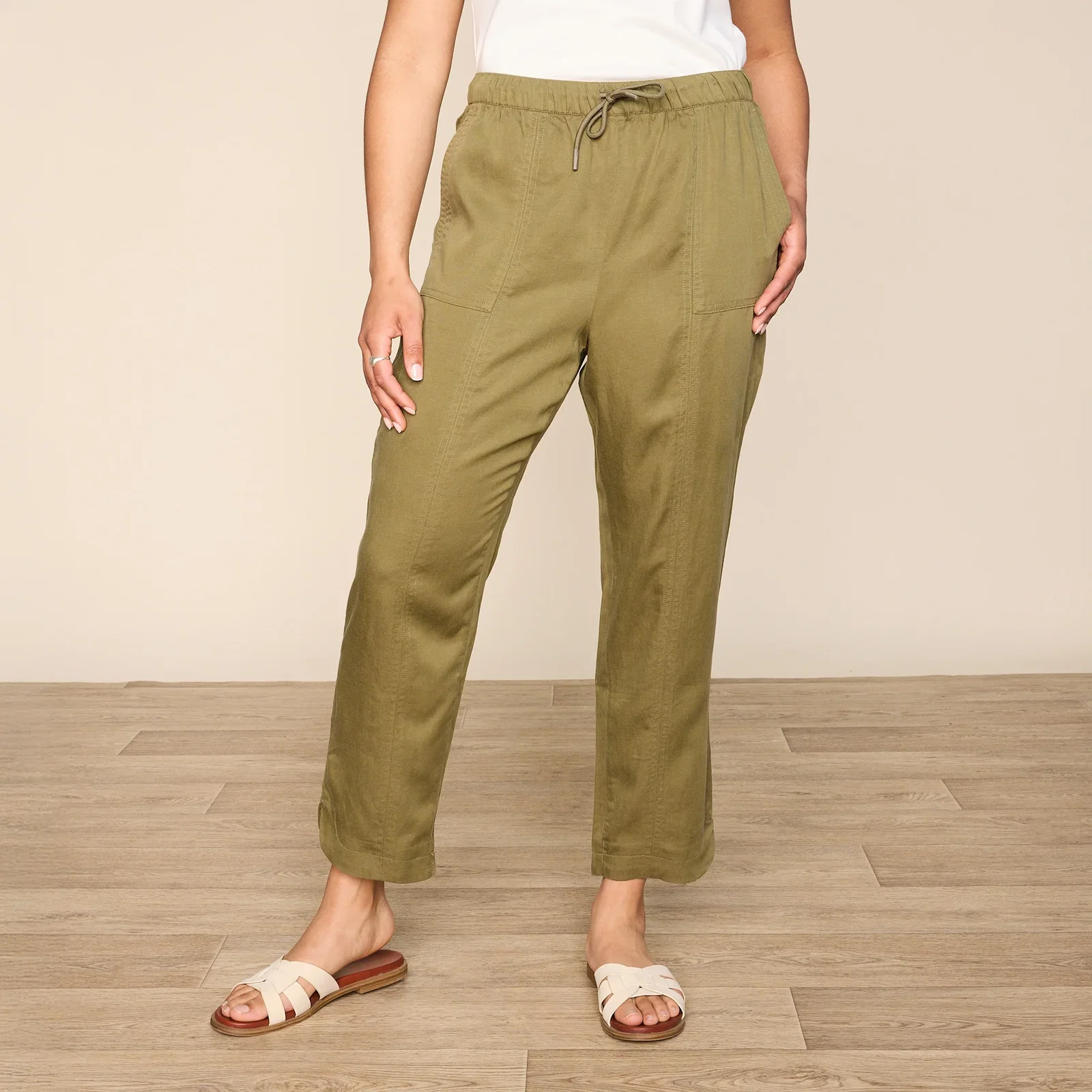 Image of Relaxed Fit Drawstring Waist Pull On Ankle Pant