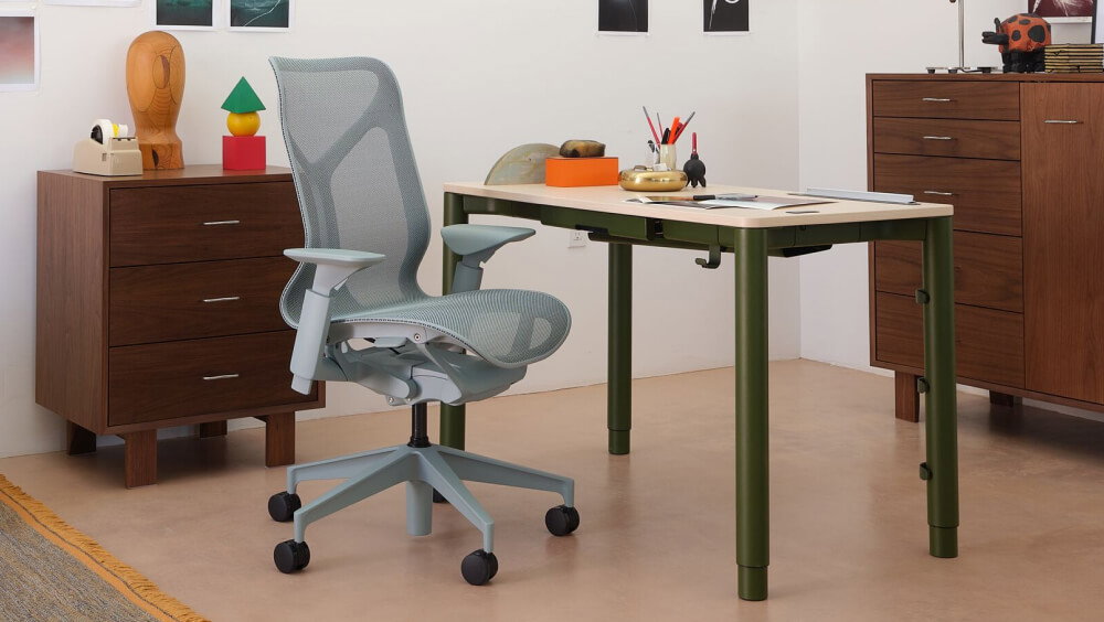 View Cosm Chair