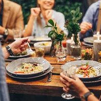 Study Shows Eating These 5 Nutrients Helps Lower Dementia Risk