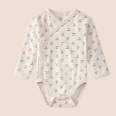 Baby-Body, Wickelstyle, Schriftzug: "I love mum & dad".
