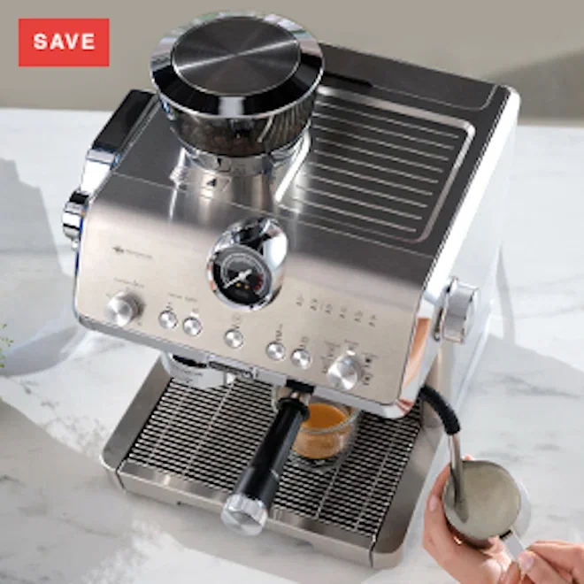DeLonghi La Specialista Opera Manual Pump Espresso Coffee Machine, EC9555.M