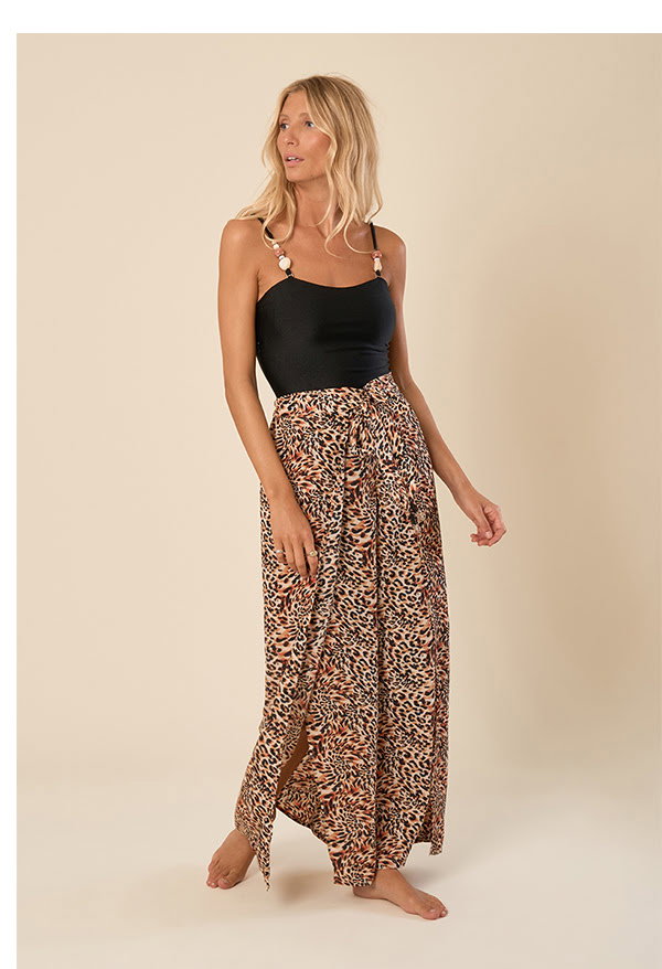 Pantalon large imprimé et ceinture à nouer