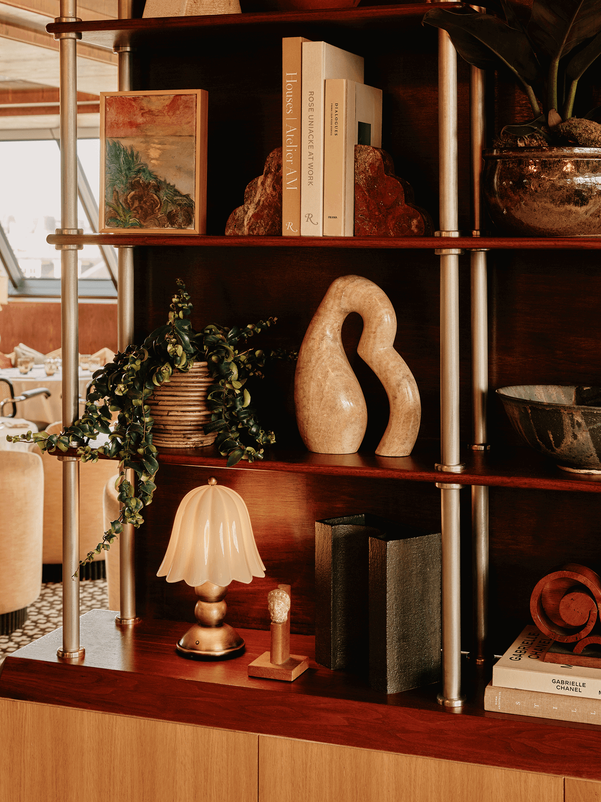 Shelf styling