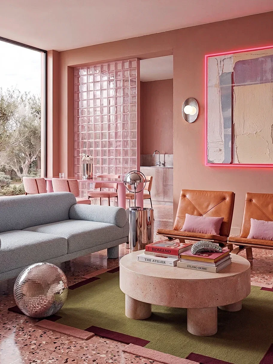 Estilo Disco Pop ochentero para tu espacio interior