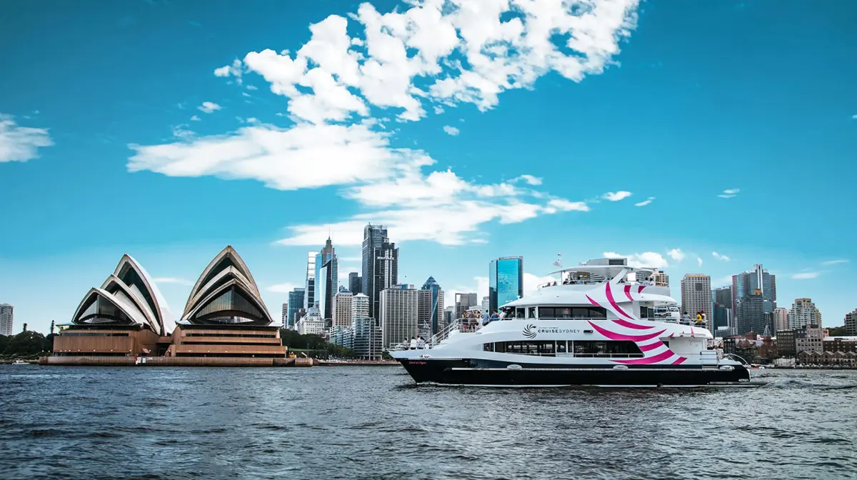 2.5-Hour Sydney Harbour Cruise with Three-Course Dinner & Glass of Bubbles
