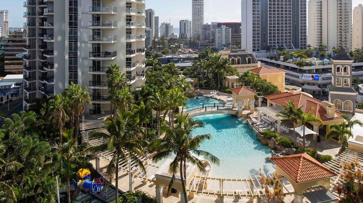 Surfers Paradise Two-Bedroom Apartments with Unlimited Dreamworld & SkyPoint Observation Deck Entry