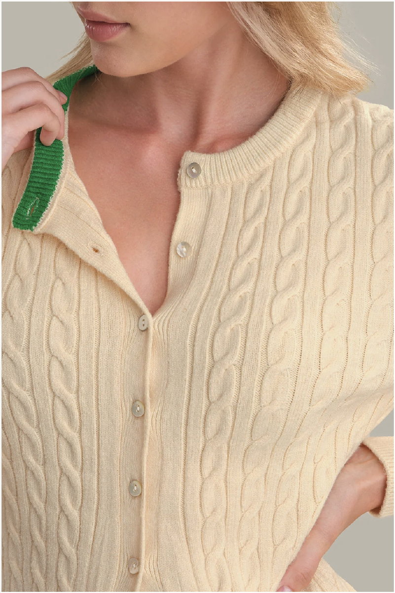 525