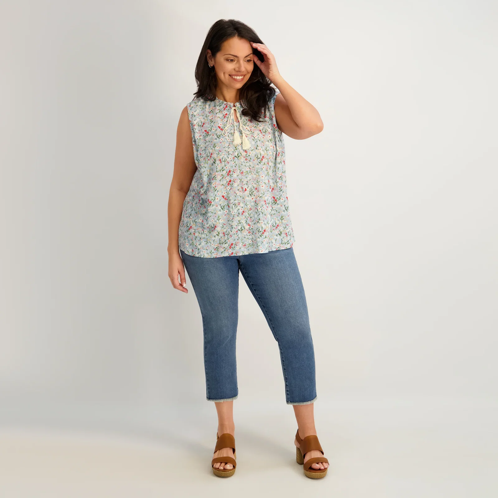 Image of Westport Signature Fray Hem Capri in Dark Wash - Plus