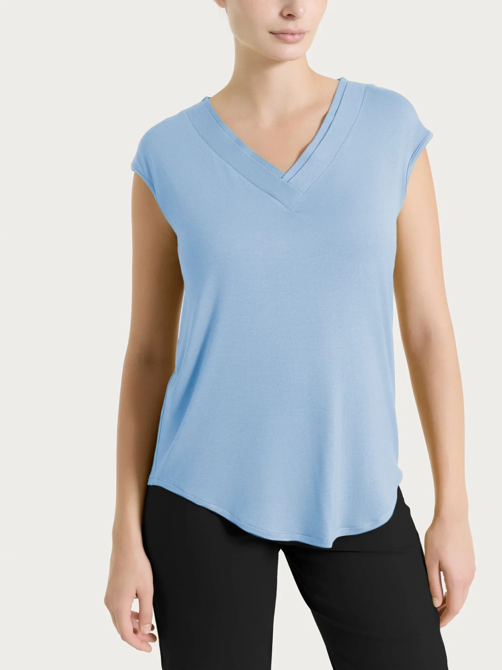 Image of Maglietta con scollo a V incrociato in Viscosa Summer - Dusty Blue