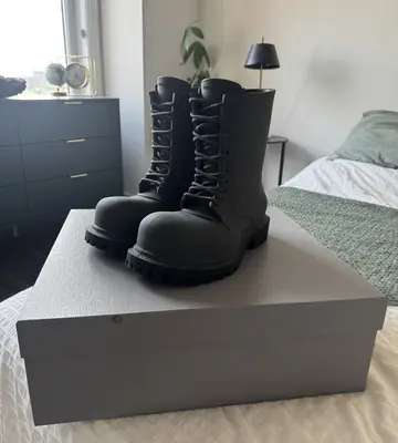 balenciaga