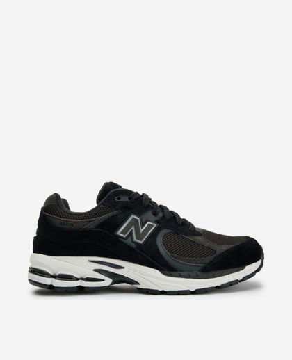New Balance 2002R Trainers