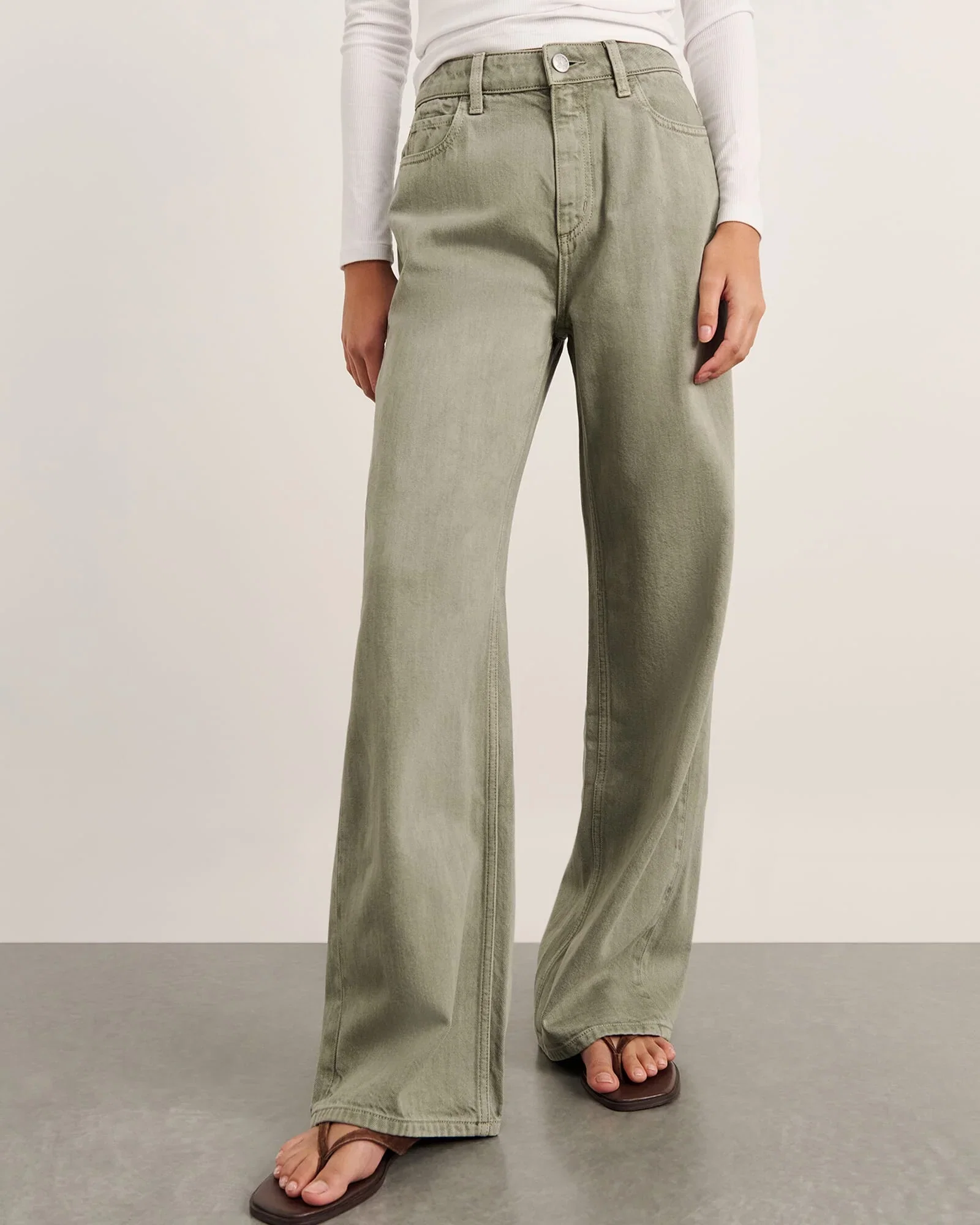 Image of Loe Mid Rise Jean
