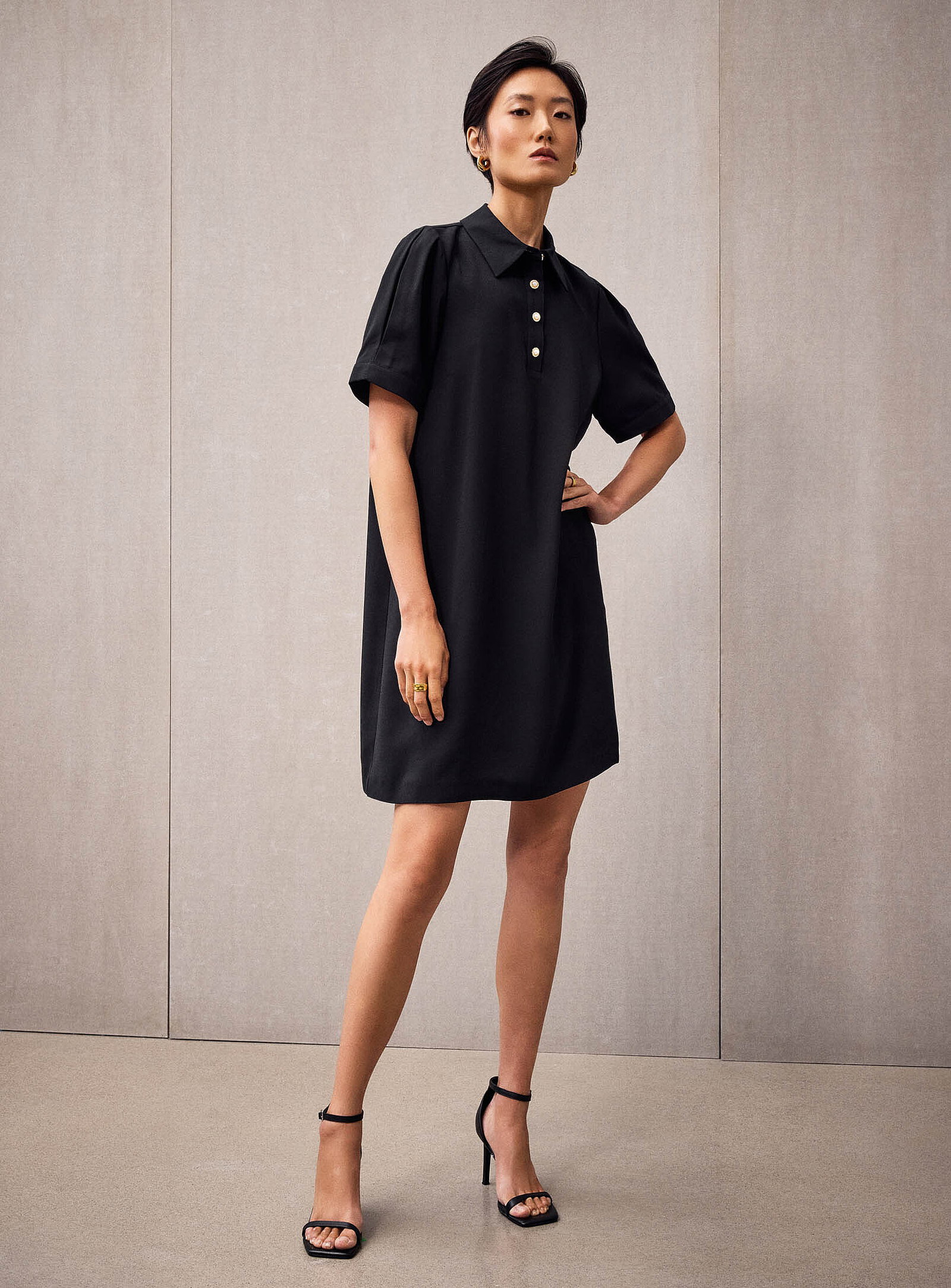 Jewel buttons straight-fit crepe dress