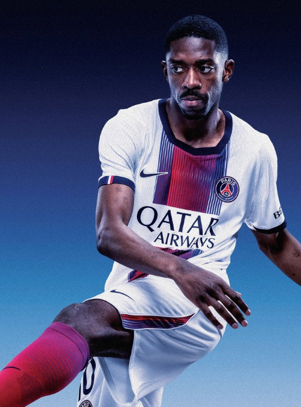 Ousmane Dembélé wears the new away kit