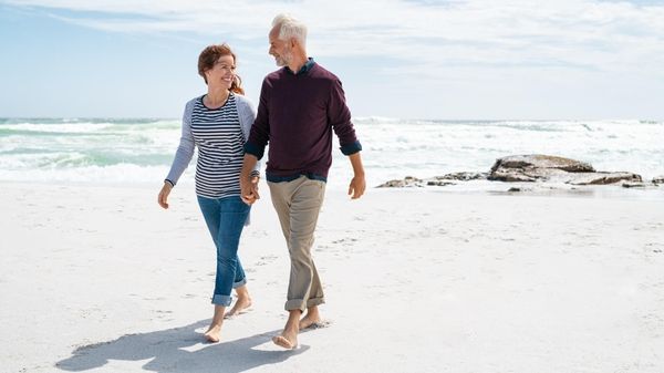 Soleil: 5 bonnes raisons de ne pas négliger la protection de votre peau après 60 ans